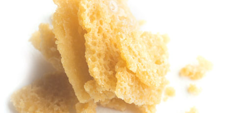 Crumble wax is often difficult to handle but ideal for vaporizers and on top of bowls of flower